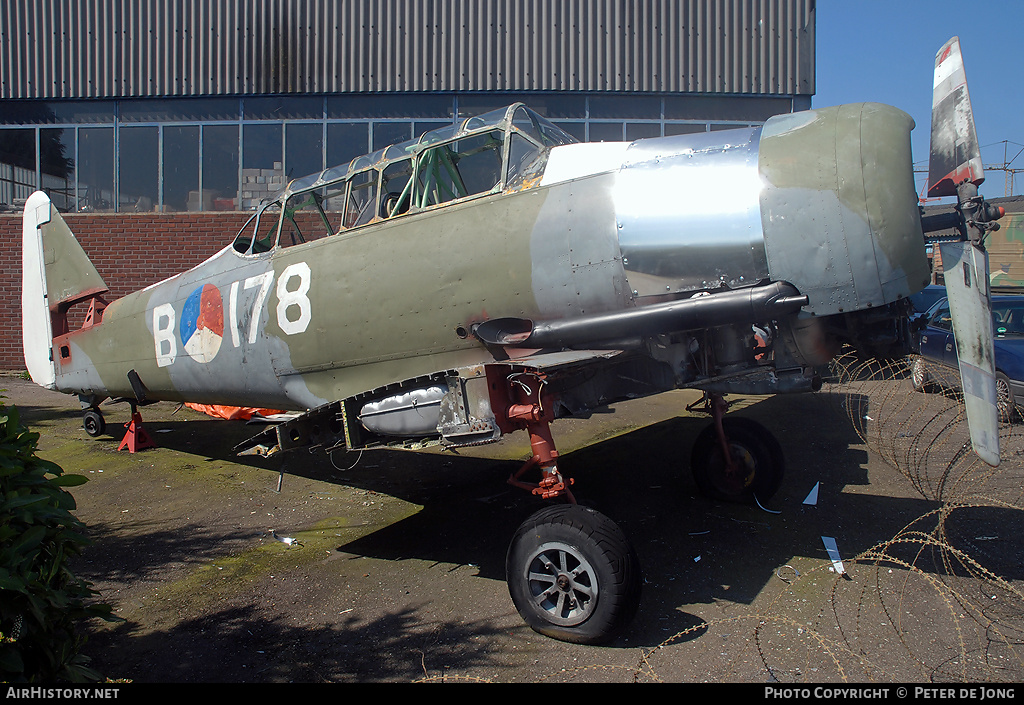 Aircraft Photo of B-178 | North American AT-16 Harvard IIB | Netherlands - Air Force | AirHistory.net #5904