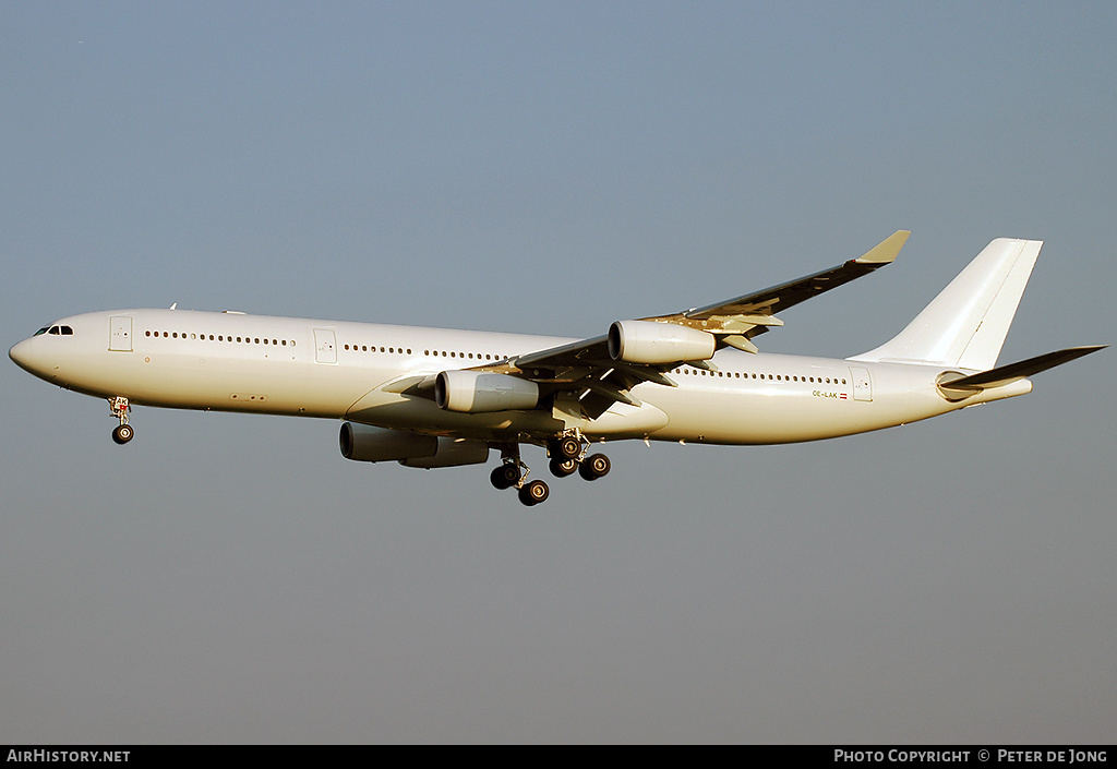 Aircraft Photo of OE-LAK | Airbus A340-313 | AirHistory.net #6144