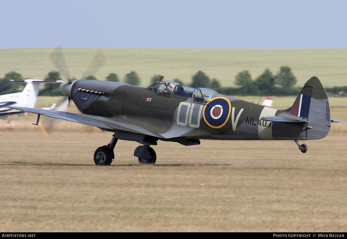 Aircraft Photo of G-LFIX / ML407 | Supermarine 509 Spitfire T9 | UK - Air Force | AirHistory.net #6601