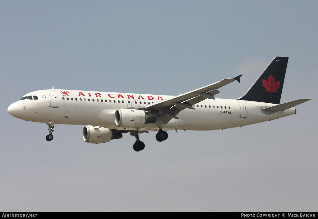 Aircraft Photo of C-FFWI | Airbus A320-211 | Air Canada | AirHistory.net #6792