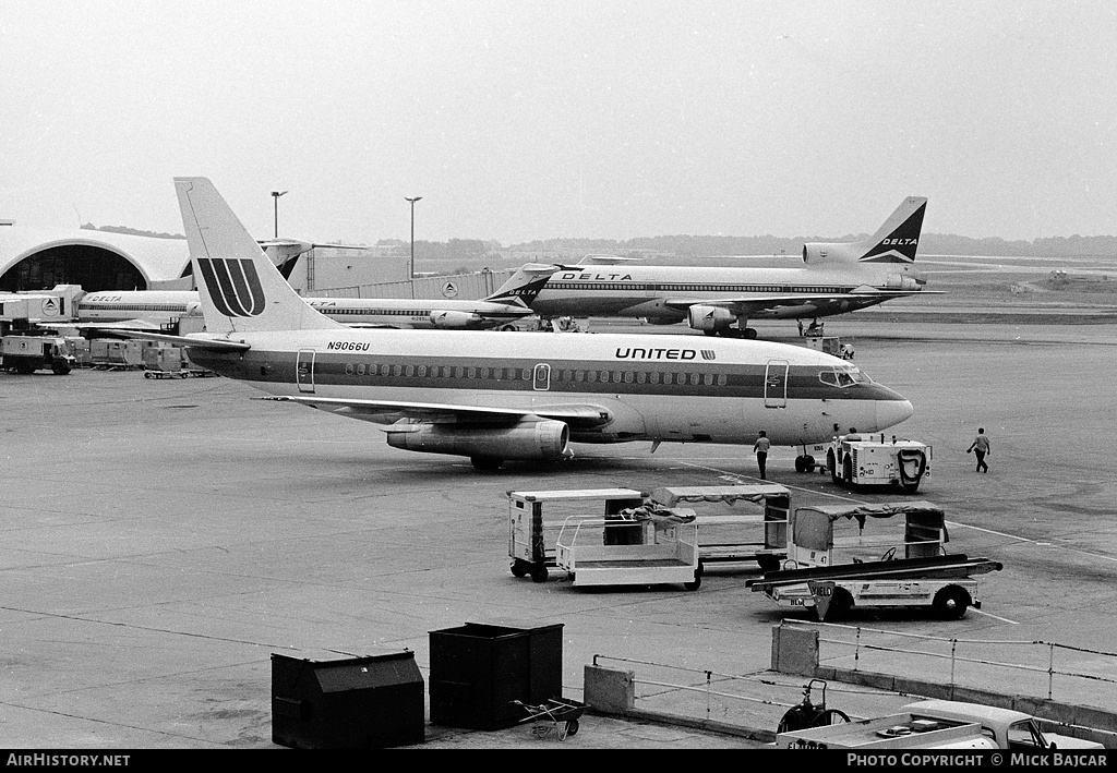 Aircraft Photo of N9066U | Boeing 737-222 | United Airlines | AirHistory.net #7239