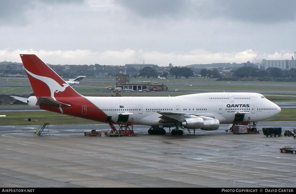 Aircraft Photo of VH-EBW | Boeing 747-338 | Qantas | AirHistory.net #7300
