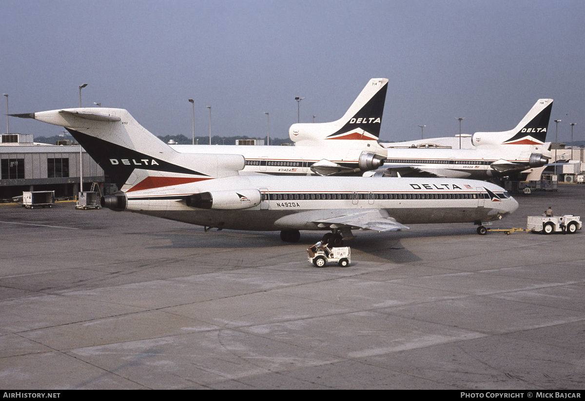 Aircraft Photo of N492DA | Boeing 727-232/Adv | Delta Air Lines | AirHistory.net #7313