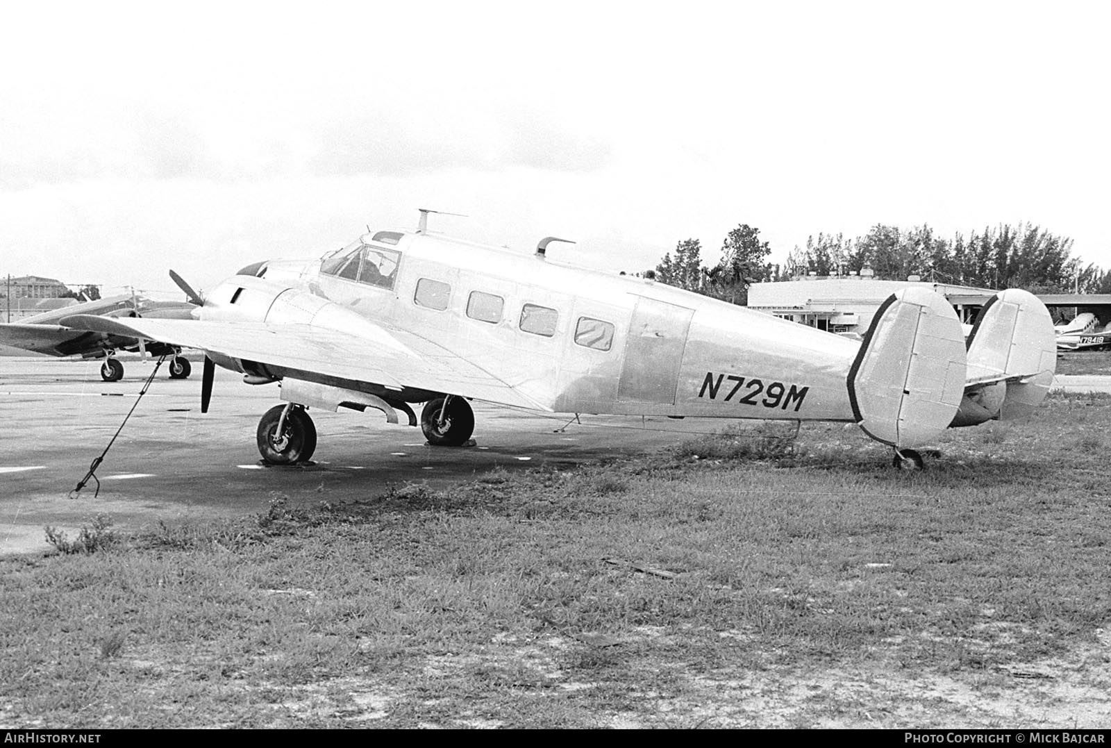 Aircraft Photo of N729M | Beech G18S | AirHistory.net #7496