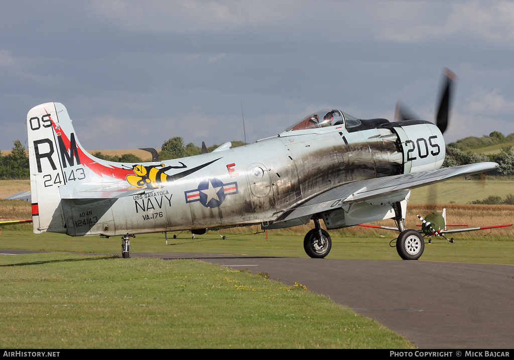 Aircraft Photo of F-AZDP / 124143 | Douglas A-1D Skyraider (AD-4N) | USA - Navy | AirHistory.net #7505