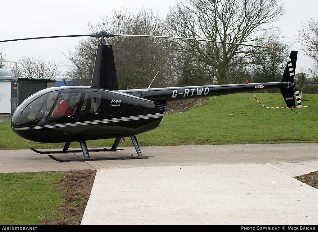 Aircraft Photo of G-RTWO | Robinson R-44 Raven II | AirHistory.net #7537