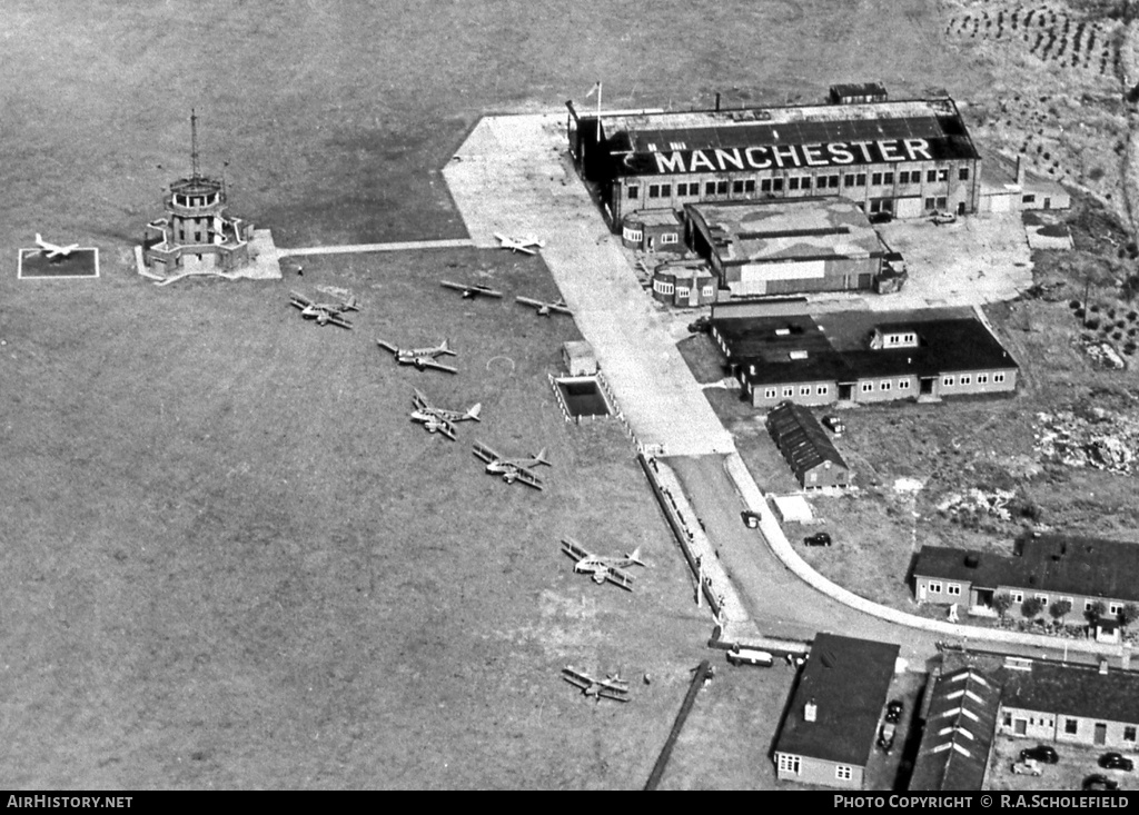 Airport photo of Manchester - City / Barton (EGCB) in England, United Kingdom | AirHistory.net #7608