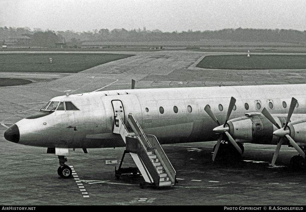 Aircraft Photo of N124SW | Canadair CL-44D4-1 | Seaboard World Airlines | AirHistory.net #7615