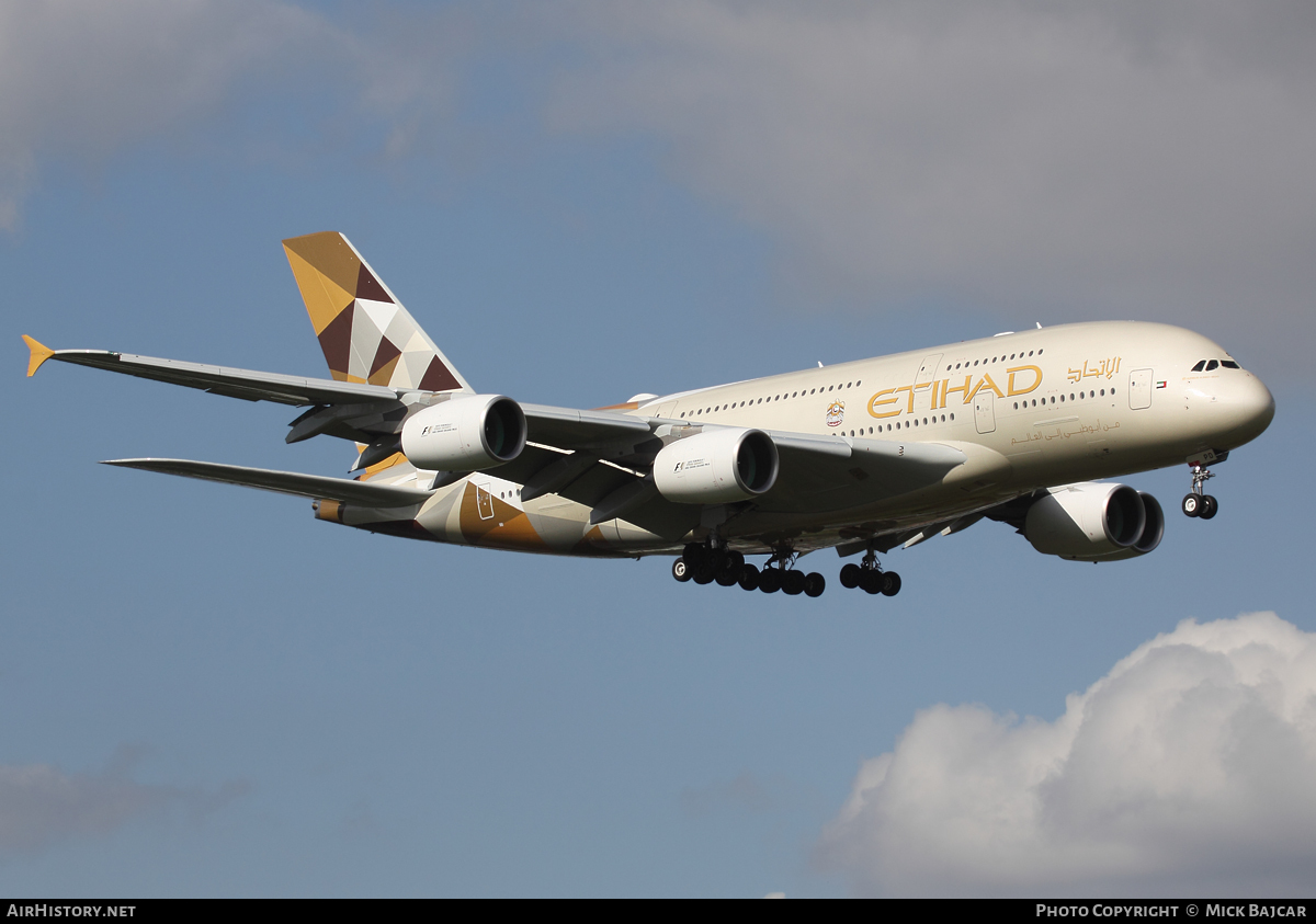 Aircraft Photo of A6-APD | Airbus A380-861 | Etihad Airways | AirHistory.net #7722