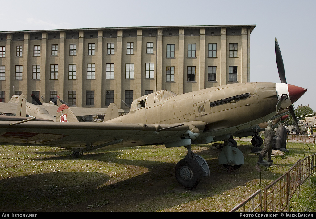Aircraft Photo of 011 | Ilyushin B-33 | Poland - Air Force | AirHistory.net #7765