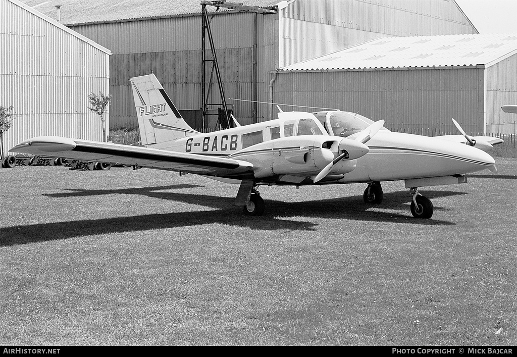 Aircraft Photo of G-BACB | Piper PA-34-200 Seneca | Flight International | AirHistory.net #7939