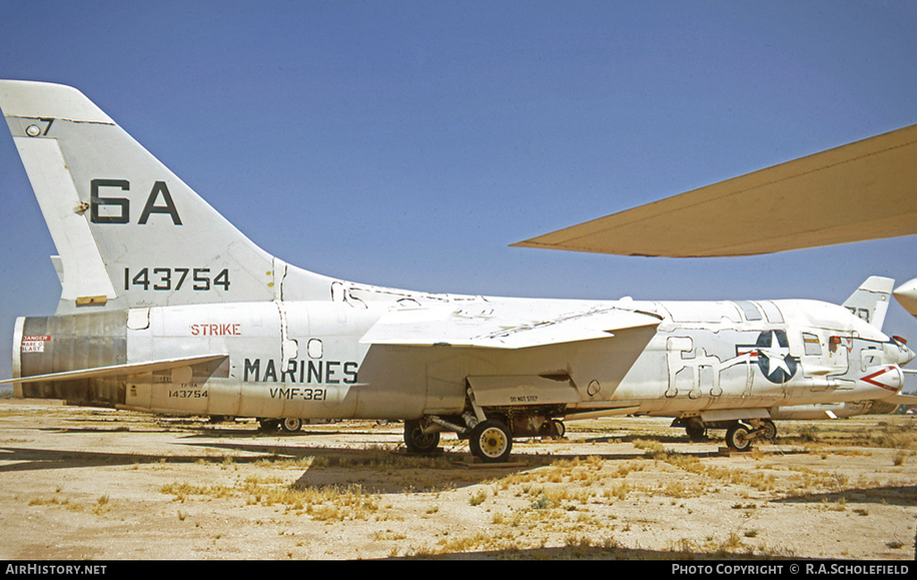 Aircraft Photo of 143754 | Vought TF-8A Crusader | USA - Marines | AirHistory.net #8231