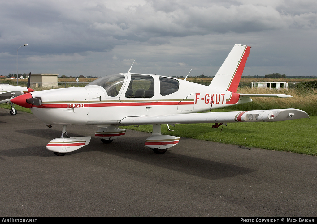 Aircraft Photo of F-GKUT | Socata TB-10 Tobago | AirHistory.net #8437