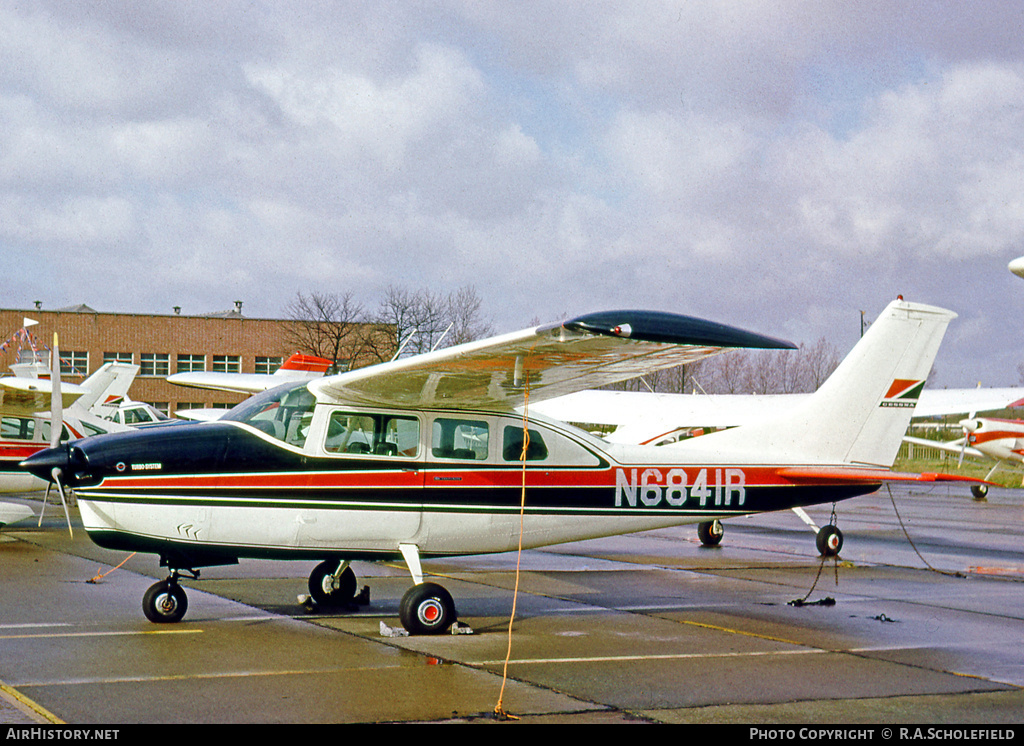 Aircraft Photo of N6841R | Cessna T210G Turbo Centurion | AirHistory.net #8623