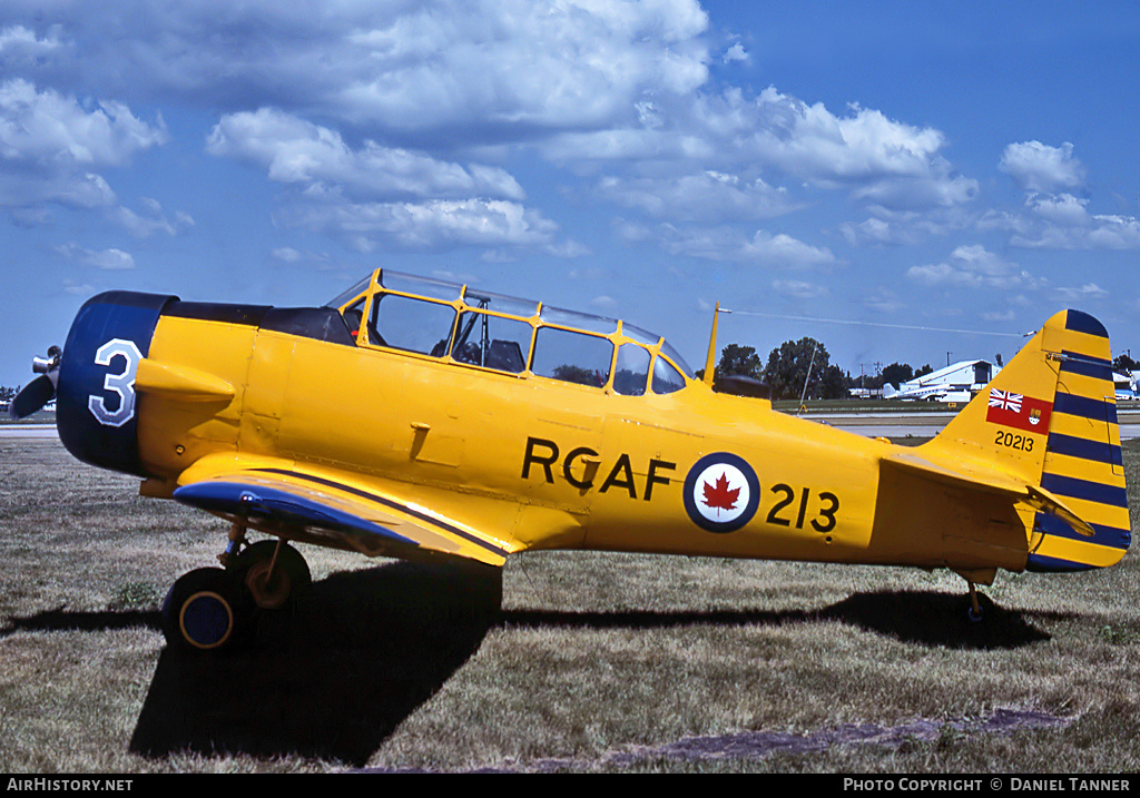 Aircraft Photo of CF-UUU / 20213 | North American T-6J Harvard Mk IV | Canada - Air Force | AirHistory.net #8902