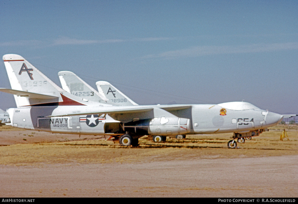 Aircraft Photo of 138935 | Douglas EKA-3B Skywarrior | USA - Navy | AirHistory.net #9092