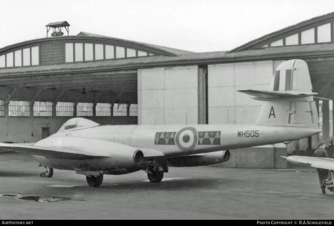 Aircraft Photo of WH505 | Gloster Meteor F8 | UK - Air Force | AirHistory.net #9129