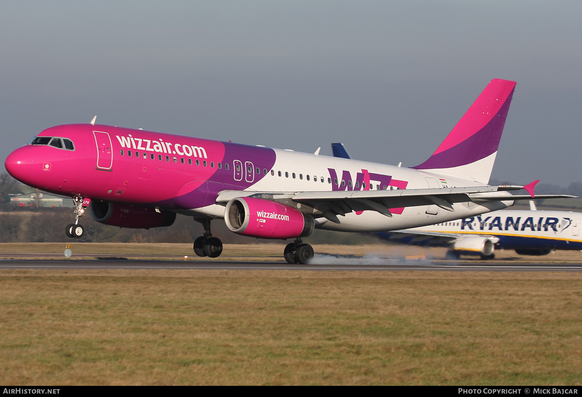Aircraft Photo of HA-LPA | Airbus A320-233 | Wizz Air | AirHistory.net #9190