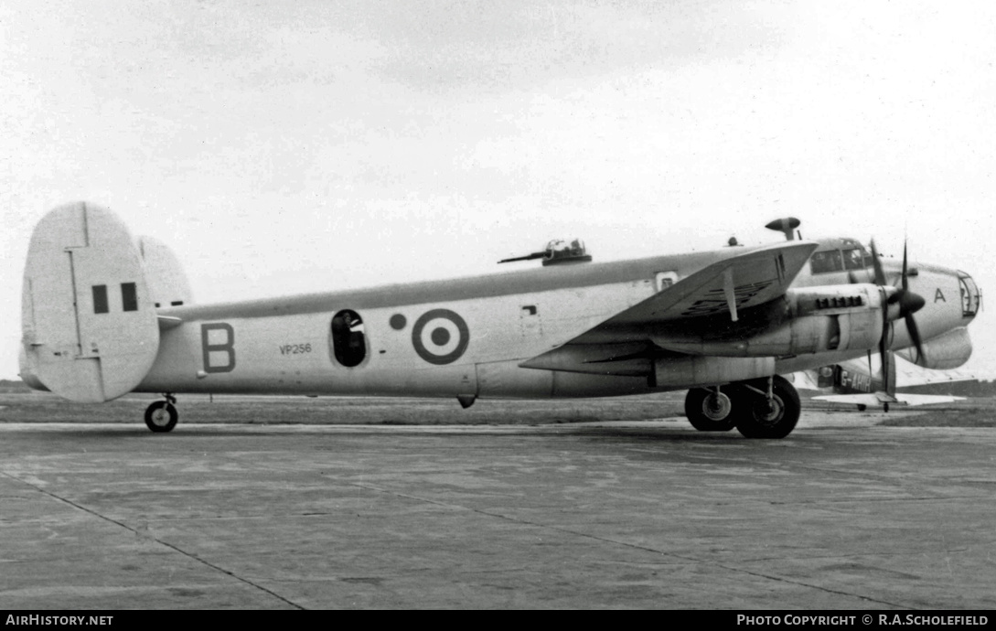 Aircraft Photo of VP256 | Avro 696 Shackleton MR1 | UK - Air Force | AirHistory.net #9400