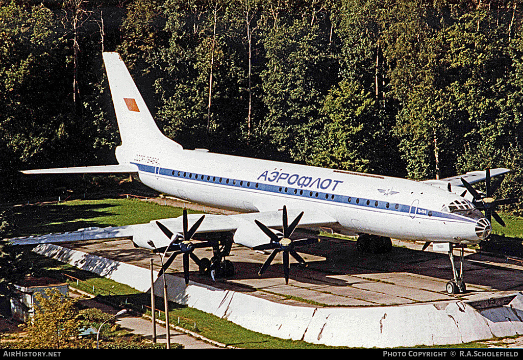 Aircraft Photo of CCCP-76464 | Tupolev Tu-114 | Aeroflot | AirHistory.net #9444