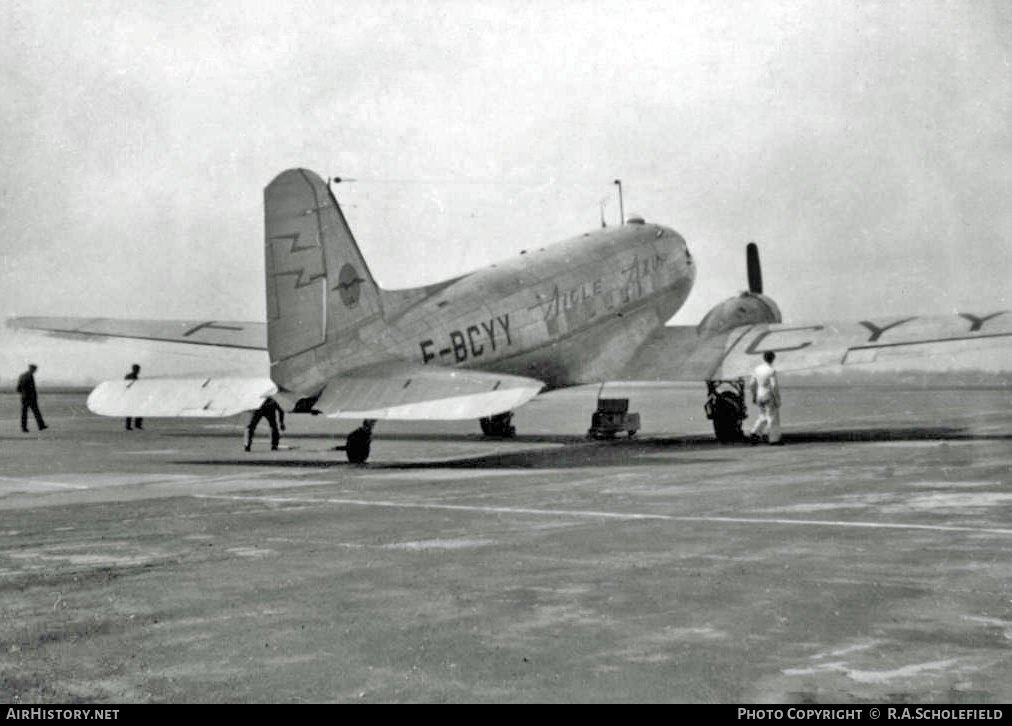 Aircraft Photo of F-BCYY | Douglas C-47A Skytrain | Aigle Azur | AirHistory.net #9463