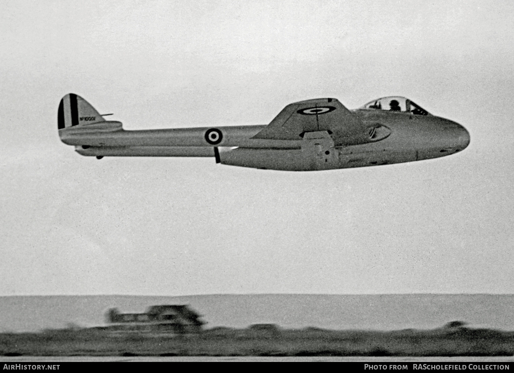 Aircraft Photo of 10001 | De Havilland D.H. 100 Vampire FB51 | France - Air Force | AirHistory.net #9466