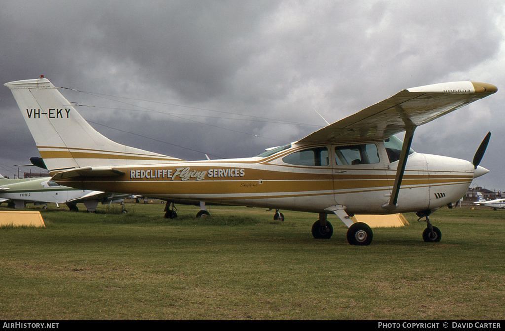 Aircraft Photo of VH-EKY | Cessna 182P Skylane | Redcliffe Flying Services | AirHistory.net #9552