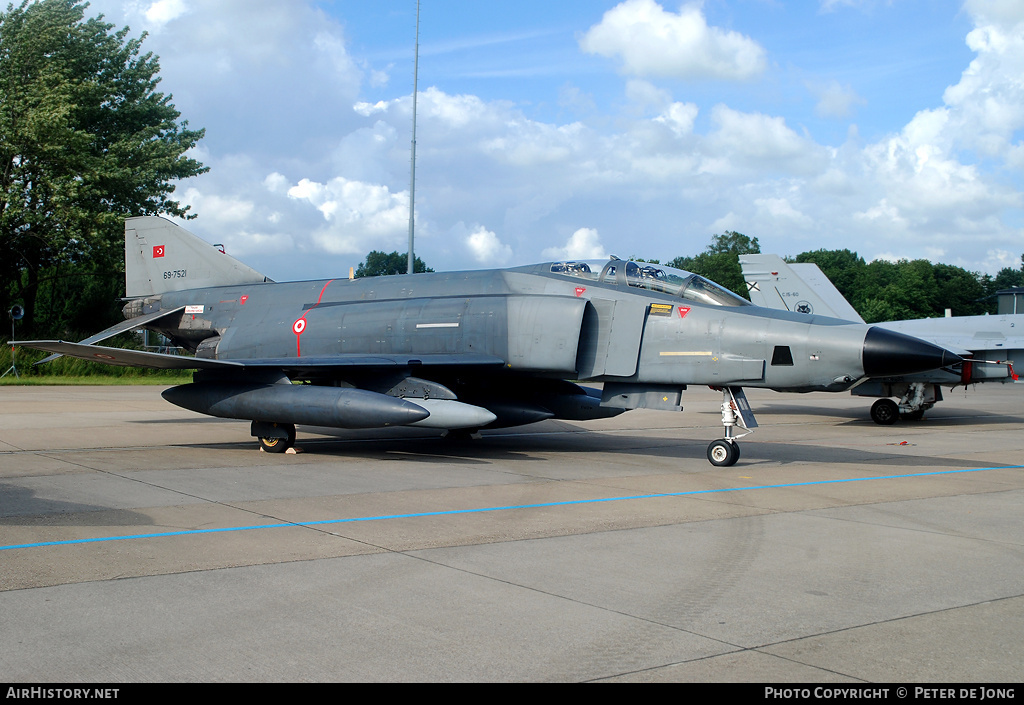 Aircraft Photo of 69-7521 | McDonnell Douglas RF-4E Phantom II | Turkey - Air Force | AirHistory.net #9575
