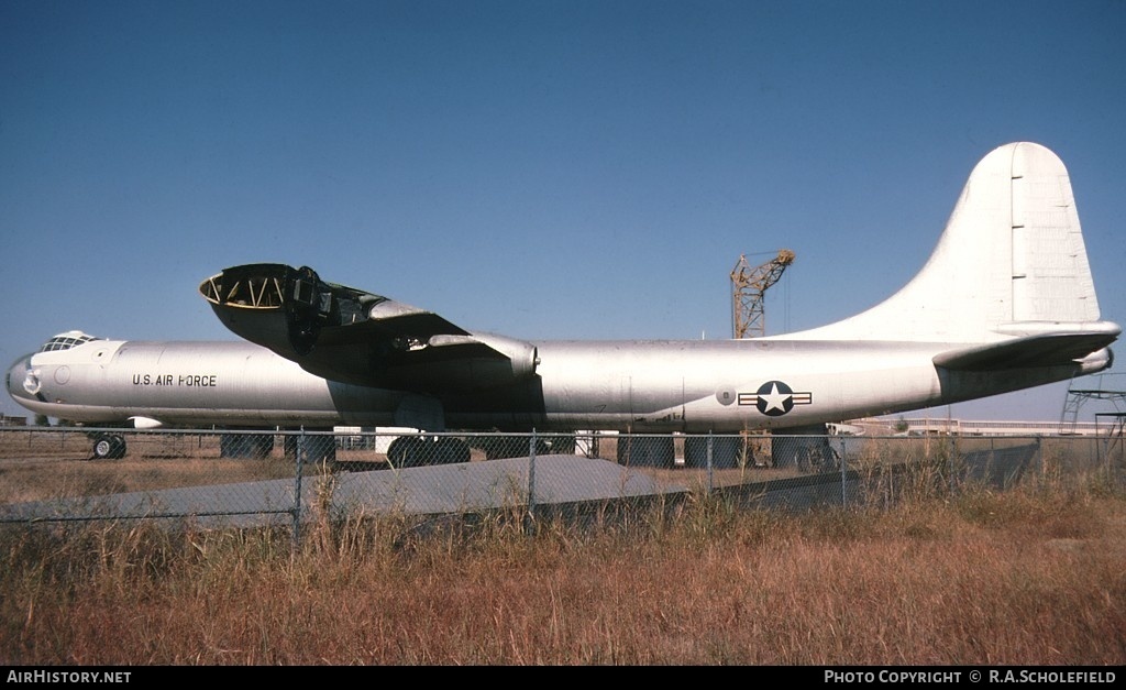 Aircraft Photo of 52-2827 | Convair B-36J Peacemaker | USA - Air Force | AirHistory.net #9651