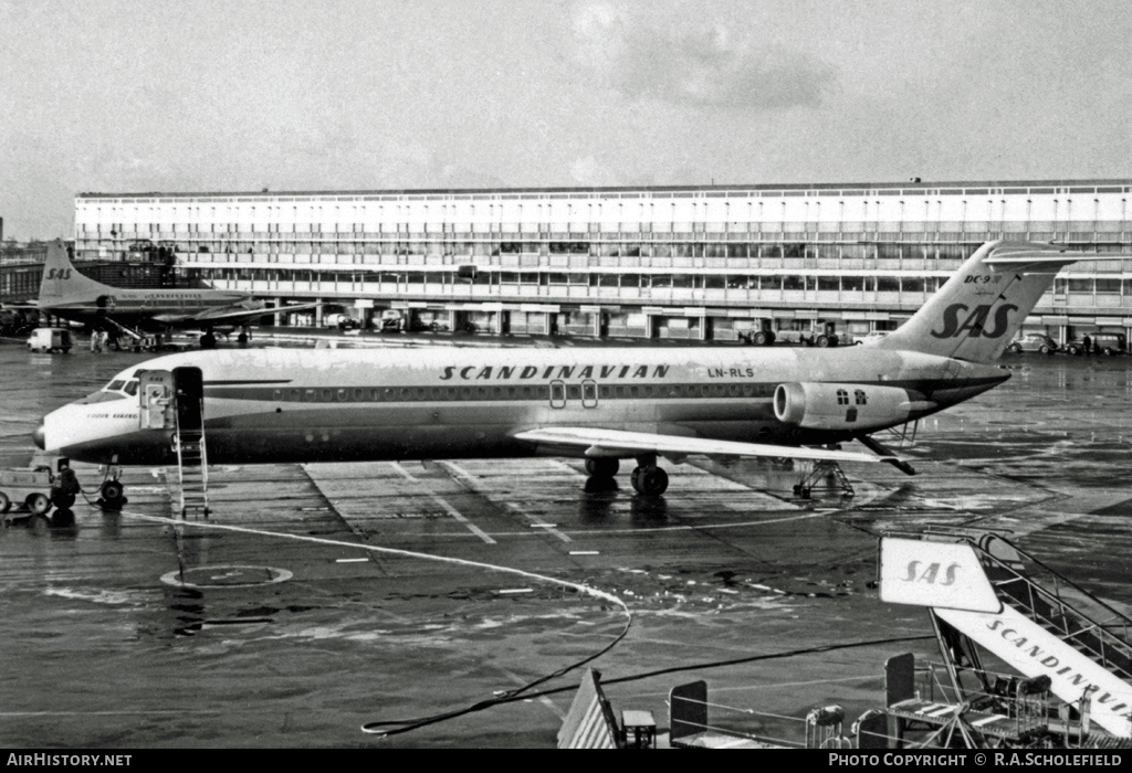 Aircraft Photo of LN-RLS | McDonnell Douglas DC-9-32 | Scandinavian Airlines - SAS | AirHistory.net #9869