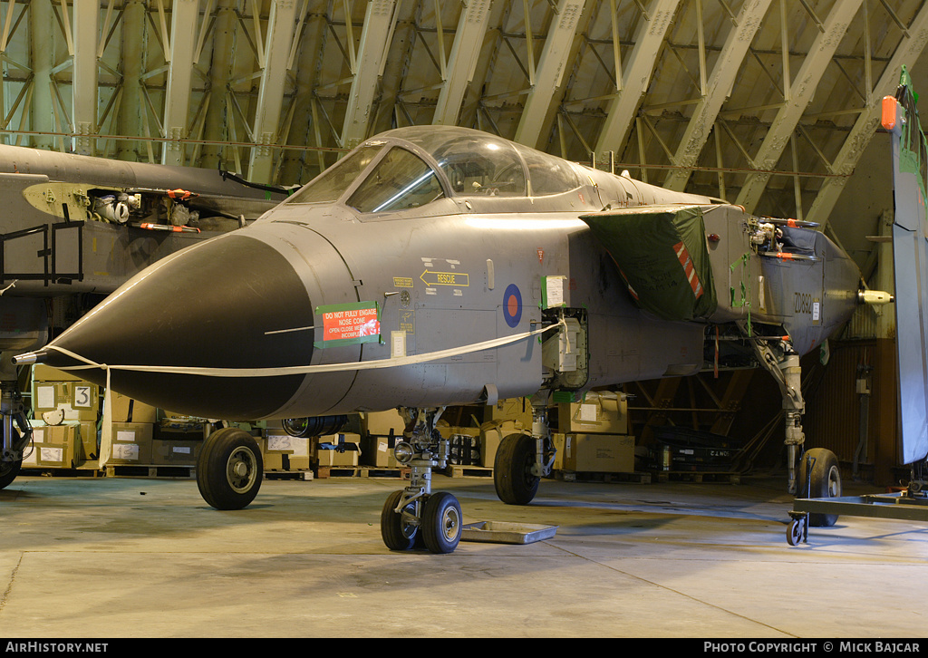 Aircraft Photo of ZD892 | Panavia Tornado GR4 | UK - Air Force | AirHistory.net #10024