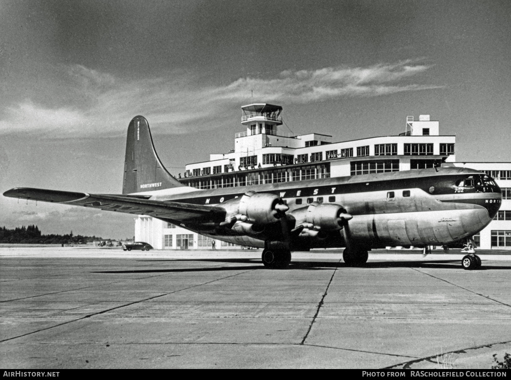 Aircraft Photo of N74602 | Boeing 377-10-30 Stratocruiser | Northwest Airlines | AirHistory.net #10031