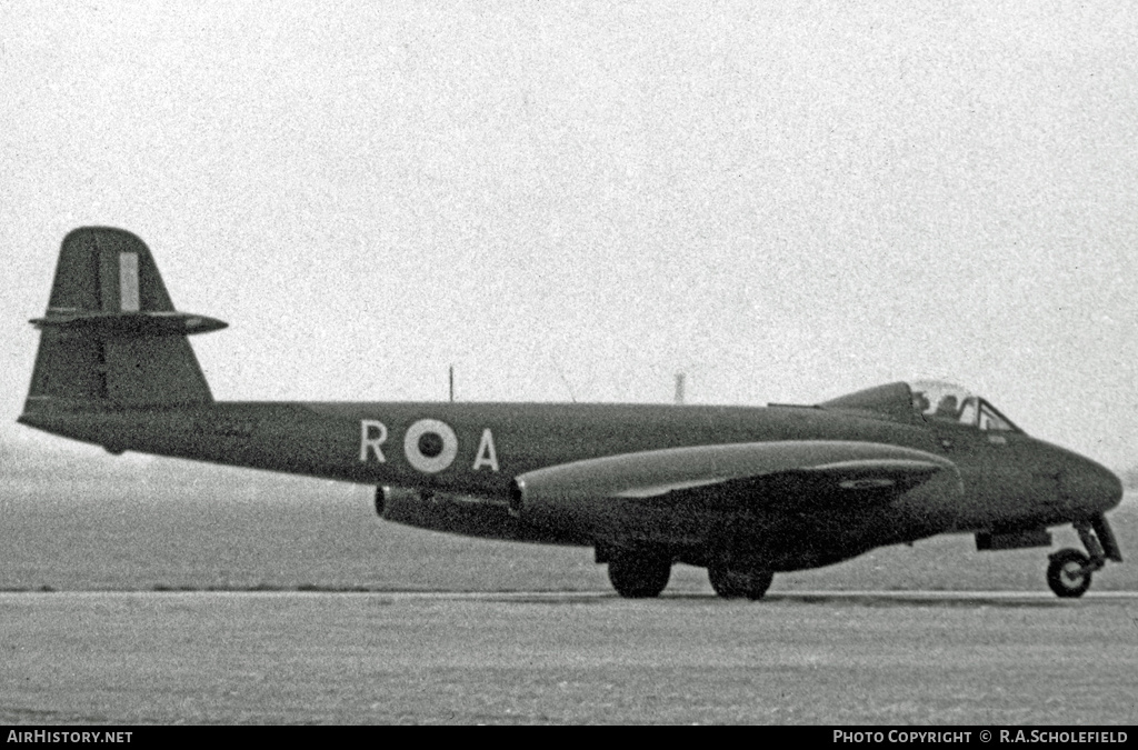 Aircraft Photo of WK927 | Gloster Meteor F8 | UK - Air Force | AirHistory.net #10034