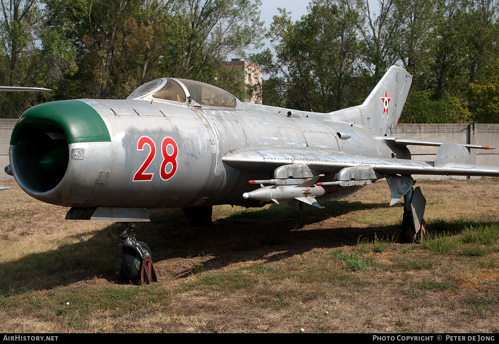 Aircraft Photo of 28 | Mikoyan-Gurevich MiG-19PM | Hungary - Air Force | AirHistory.net #10419