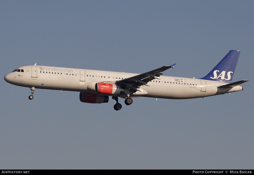 Aircraft Photo of LN-RKK | Airbus A321-232 | Scandinavian Airlines - SAS | AirHistory.net #10448