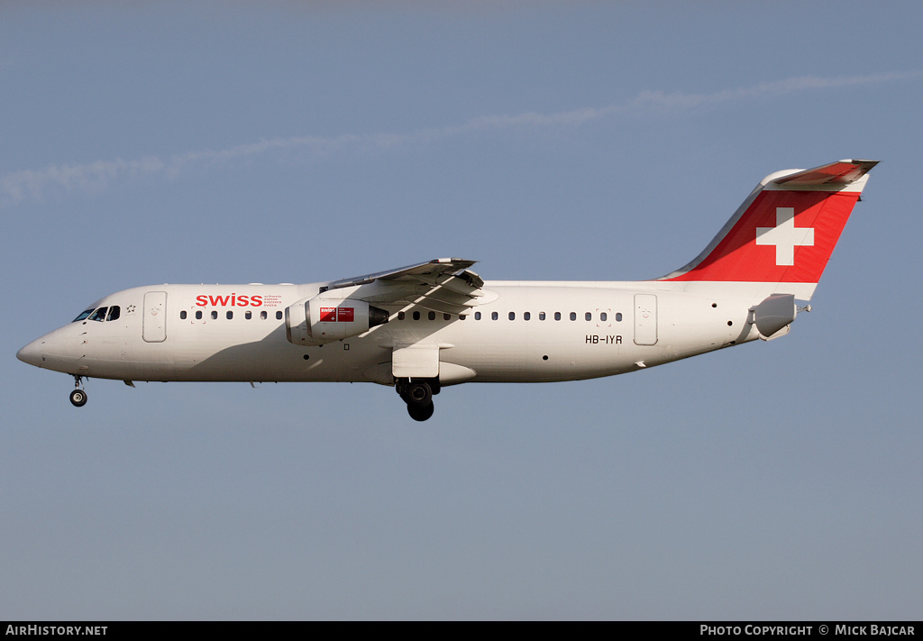 Aircraft Photo of HB-IYR | BAE Systems Avro 146-RJ100 | Swiss International Air Lines | AirHistory.net #10517