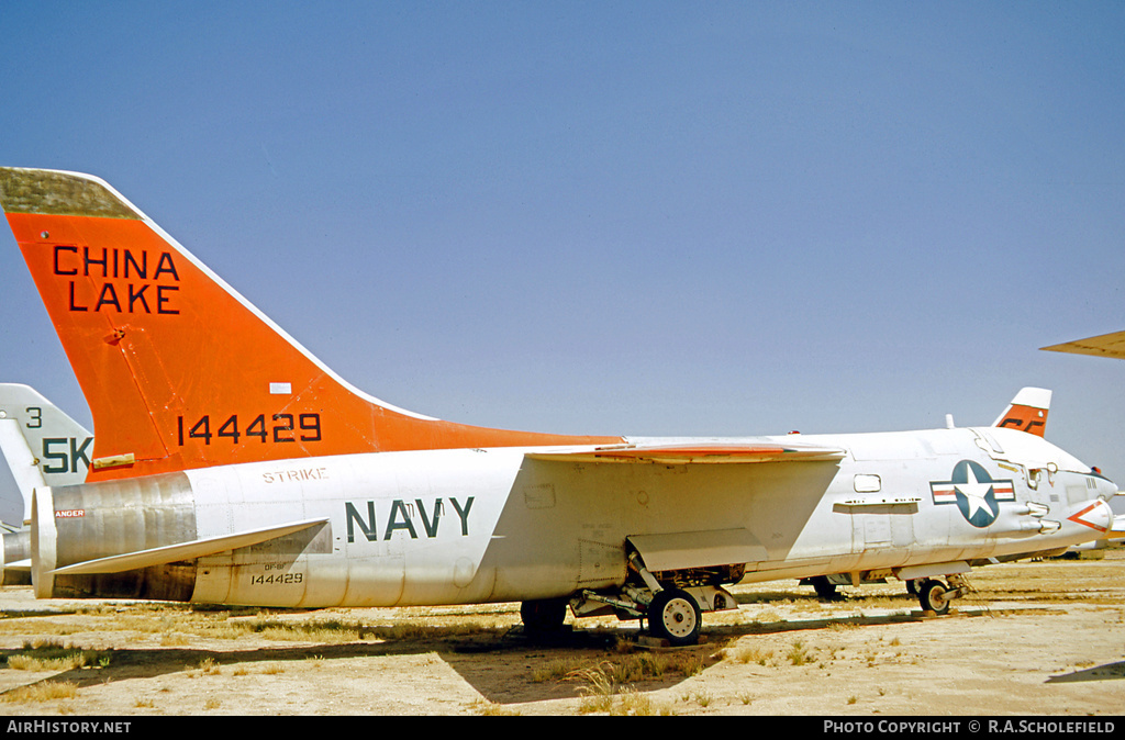 Aircraft Photo of 144429 | Vought DF-8F Crusader | USA - Navy | AirHistory.net #10563