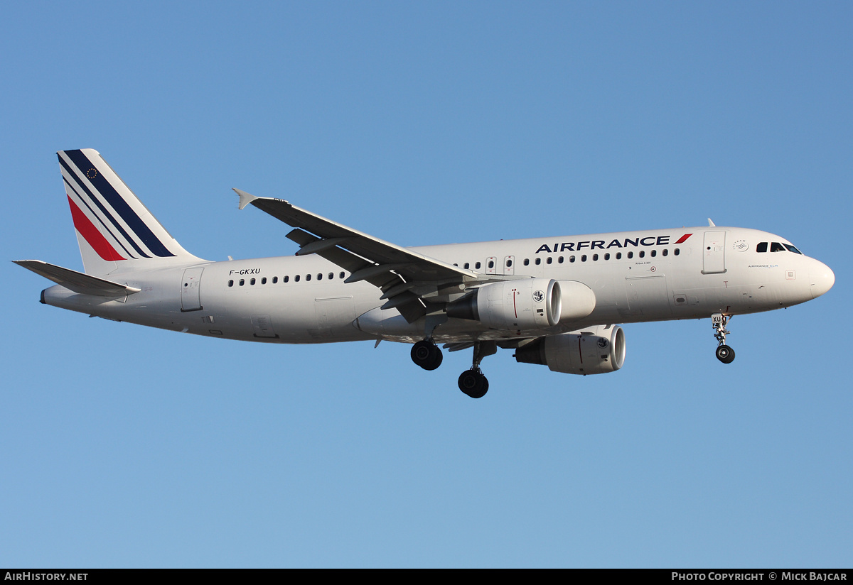 Aircraft Photo of F-GKXU | Airbus A320-214 | Air France | AirHistory.net #10707