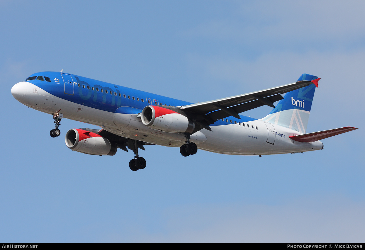 Aircraft Photo of G-MIDY | Airbus A320-232 | BMI - British Midland International | AirHistory.net #10708