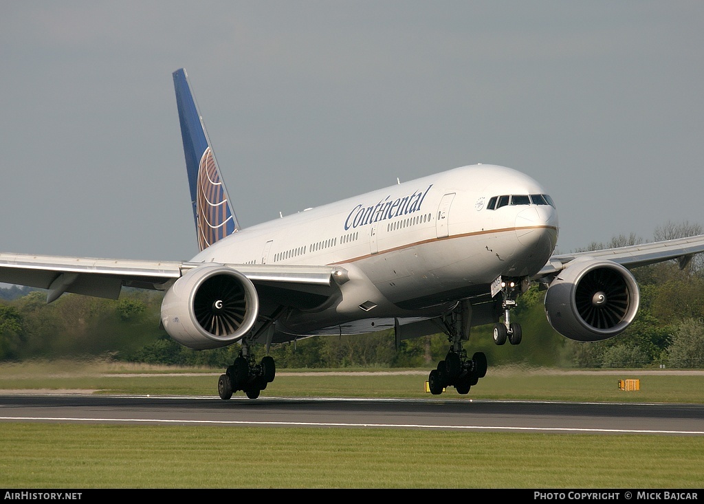 Aircraft Photo of N78005 | Boeing 777-224/ER | Continental Airlines | AirHistory.net #11133