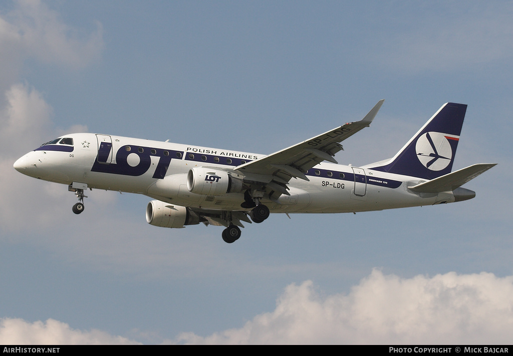 Aircraft Photo of SP-LDG | Embraer 170LR (ERJ-170-100LR) | LOT Polish Airlines - Polskie Linie Lotnicze | AirHistory.net #11264