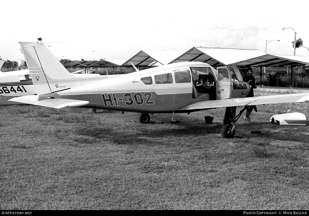 Aircraft Photo of HI-302 | Beech A24R Musketeer Super R | AirHistory.net #11373