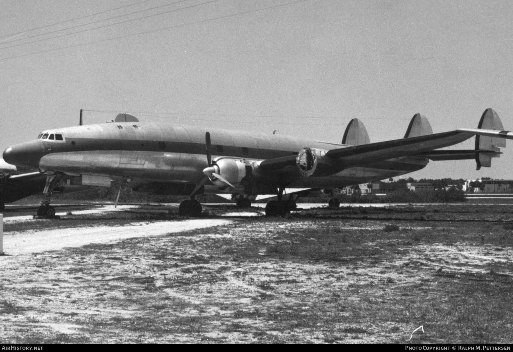 Aircraft Photo of N565E | Lockheed L-1049H Super Constellation | AirHistory.net #11540