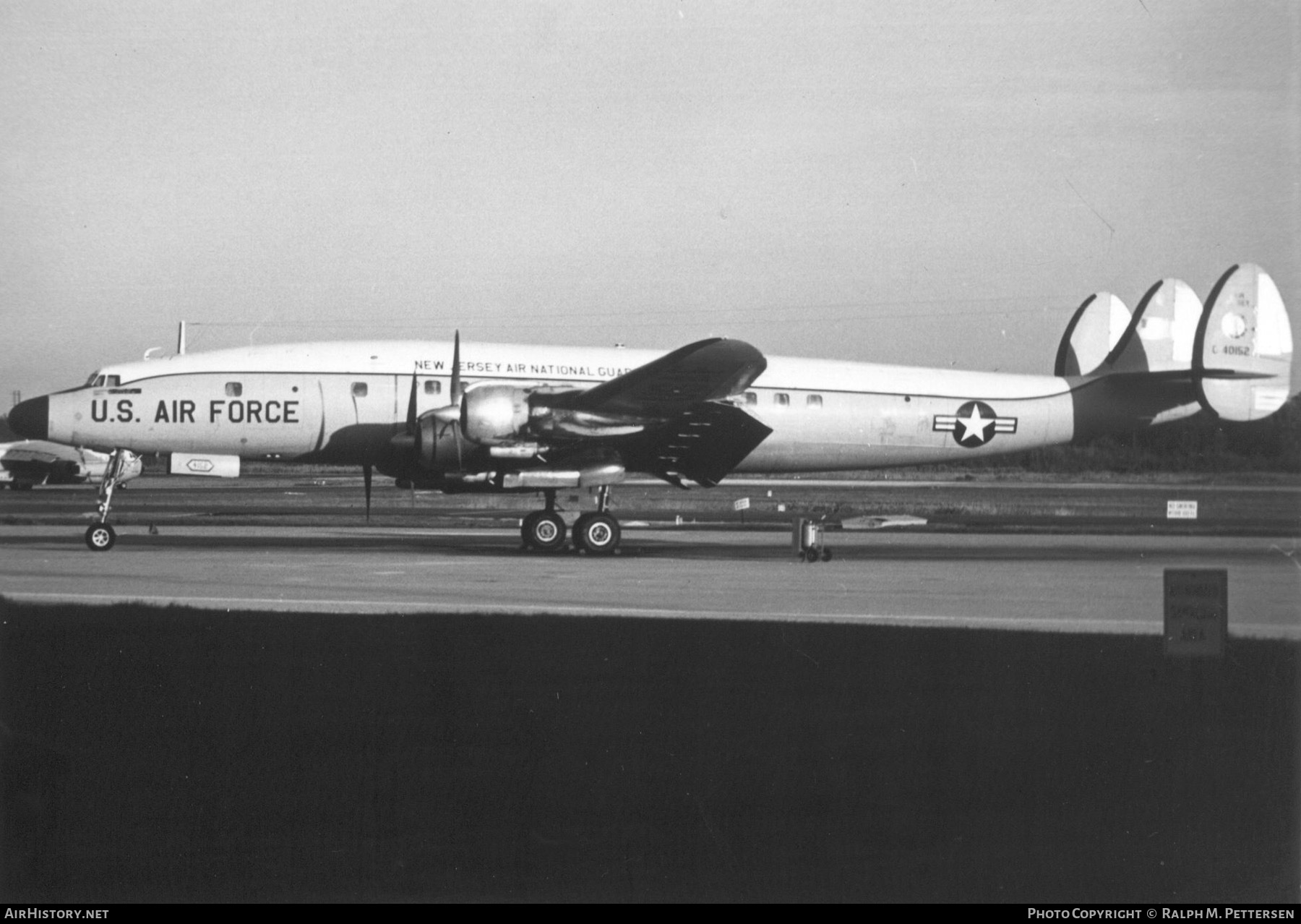 Aircraft Photo of 54-152 / 0-40152 | Lockheed C-121C Super Constellation | USA - Air Force | AirHistory.net #11543