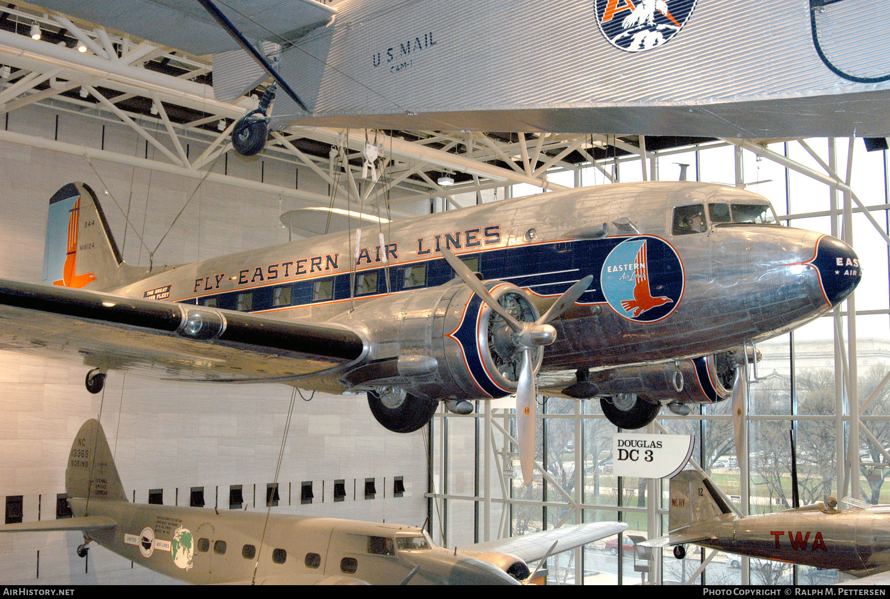 Aircraft Photo of N18124 | Douglas DC-3-201 | Eastern Air Lines | AirHistory.net #11703