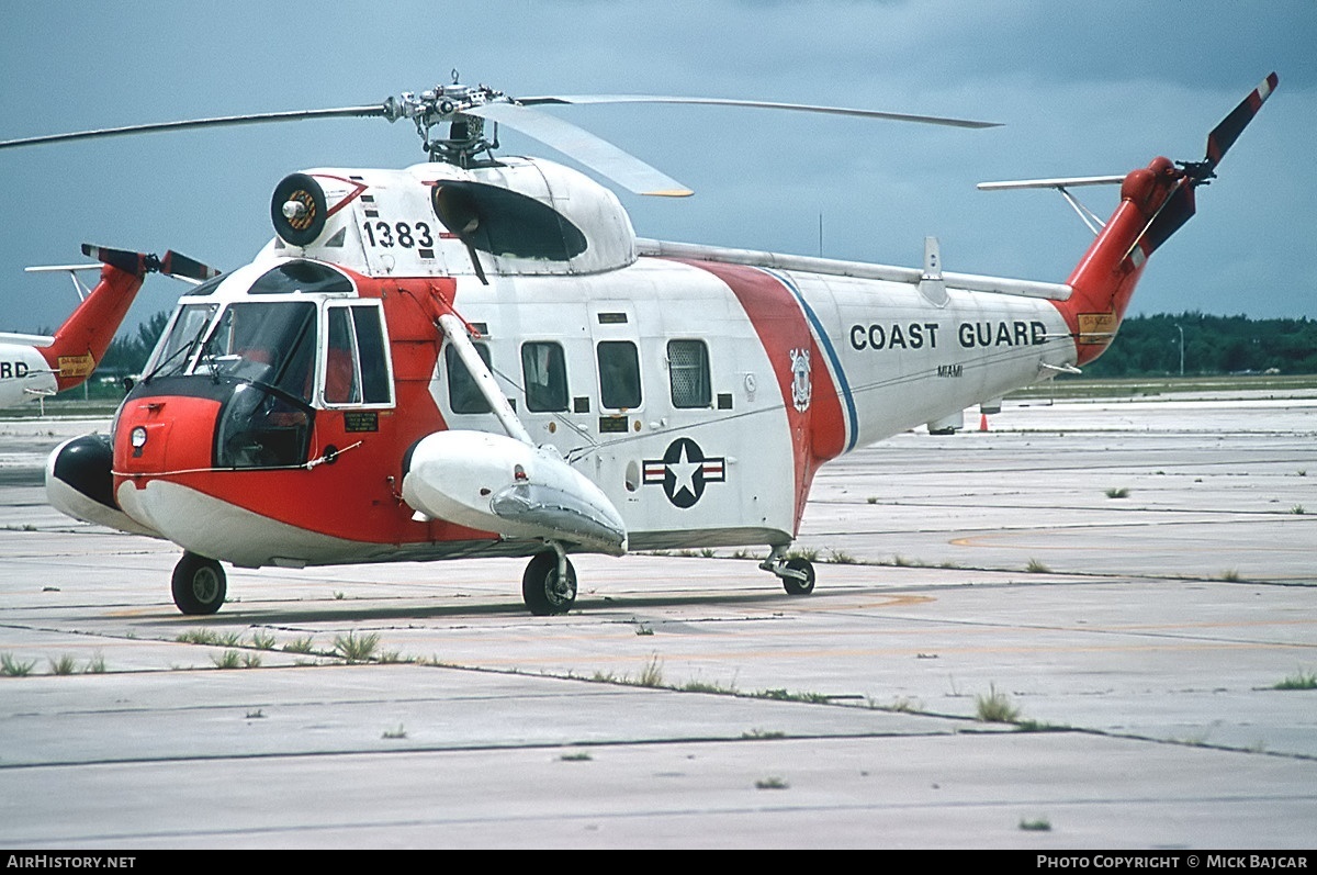 Aircraft Photo of 1383 | Sikorsky HH-52A Seaguard (S-62A) | USA - Coast Guard | AirHistory.net #11722