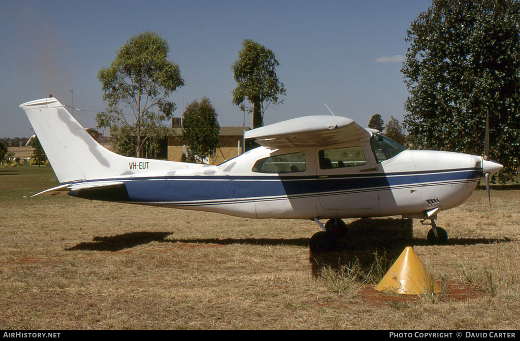 Aircraft Photo of VH-EUT | Cessna 210L Centurion | AirHistory.net #11829