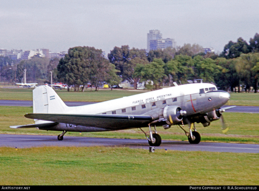 Aircraft Photo of TC-27 | Douglas R4D-1 Skytrain | Argentina - Air Force | AirHistory.net #11934