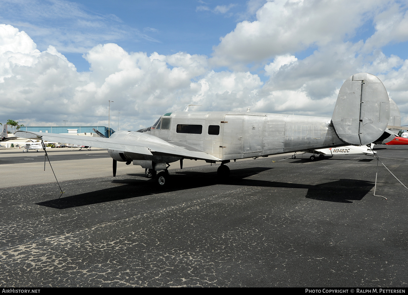 Aircraft Photo of N471CM | Beech E18S/Tri-Gear | AirHistory.net #11979
