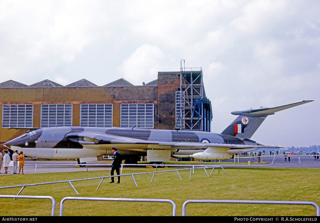 Aircraft Photo of XA926 | Handley Page HP-80 Victor K1 | UK - Air Force | AirHistory.net #12162